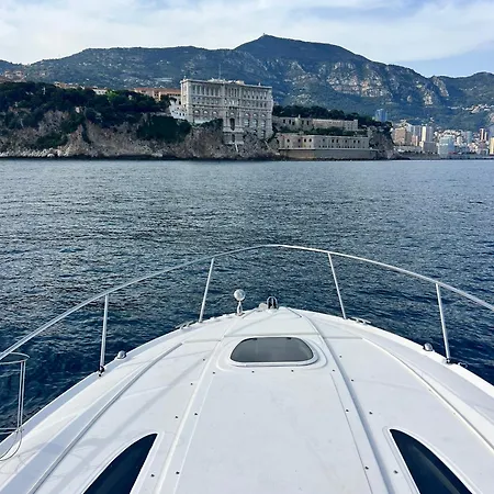 Luxury Boat In *
